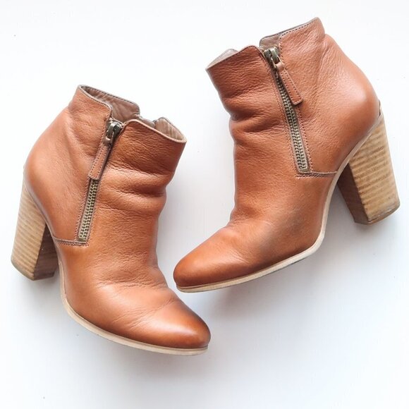 Michael Kors Caramel Brown Leather Almond Toe Block Heel Ankle Boots Booties 6 - Picture 1 of 16